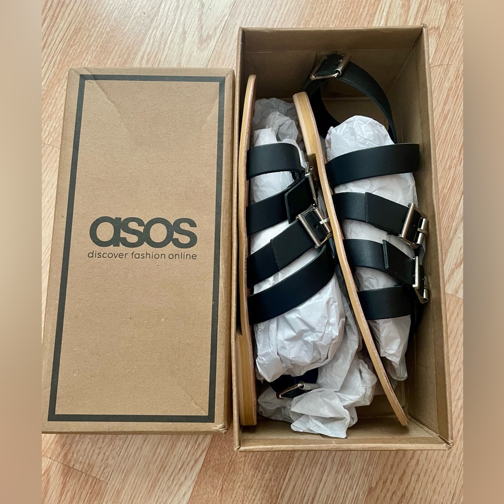 ASOS DESIGN Fion leather gladiator sandals in black NWT in box